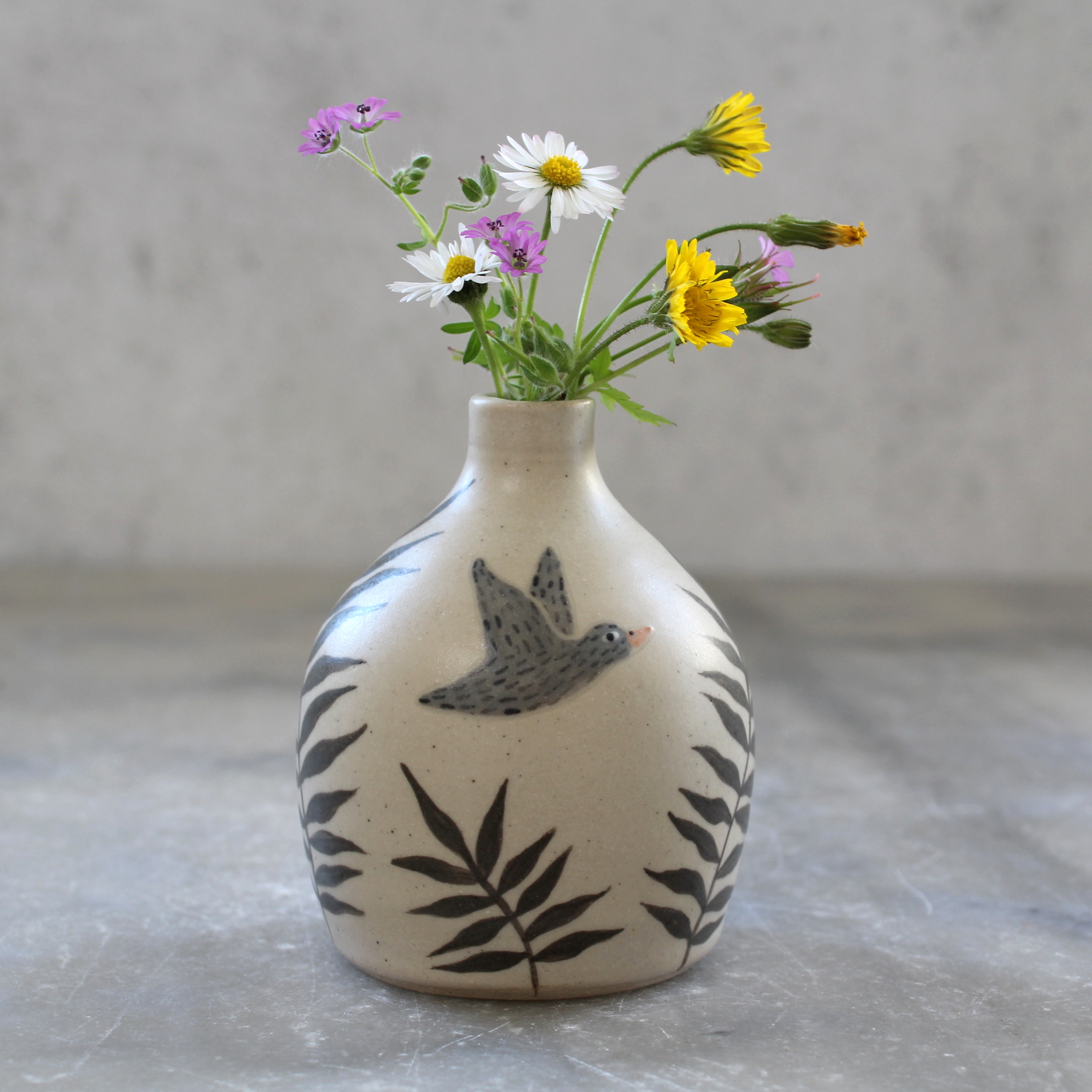 Mini vase Oiseaux, fabriqué et décoré à la main par Anaïs Trivier