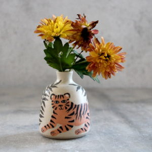 Mini vase Tigre, tourné en grès et décoré au pinceau. Céramique artisanale. Pièce unique.