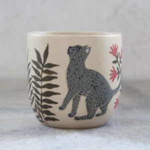 Tasse à café Chat gris illustrée à la main par Anaïs Trivier