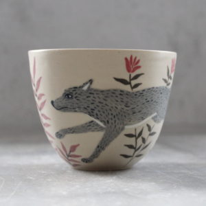 Tasse Loup en céramique fabriquée et illustrée par Anaïs Trivier
