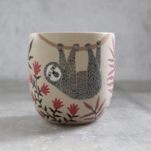 Tasse Paresseux en céramique fabriquée et illustrée par Anaïs Trivier