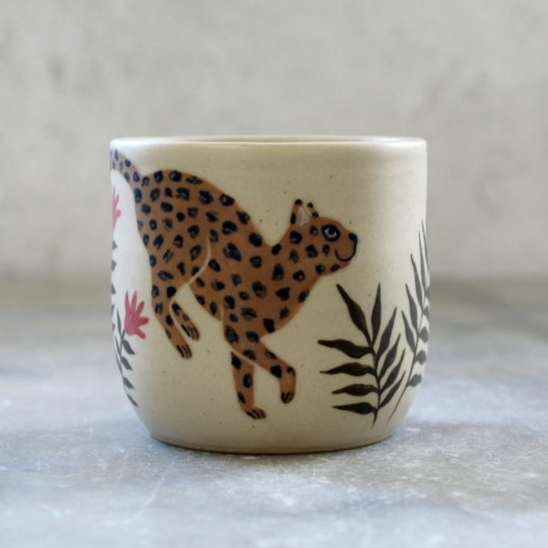 Tasse Chat brun tournée en grès et illustrée à la main par Anaïs Trivier
