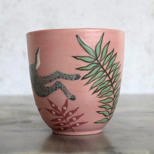 Tasse Lièvre en céramique fabriquée et illustrée par Anaïs Trivier