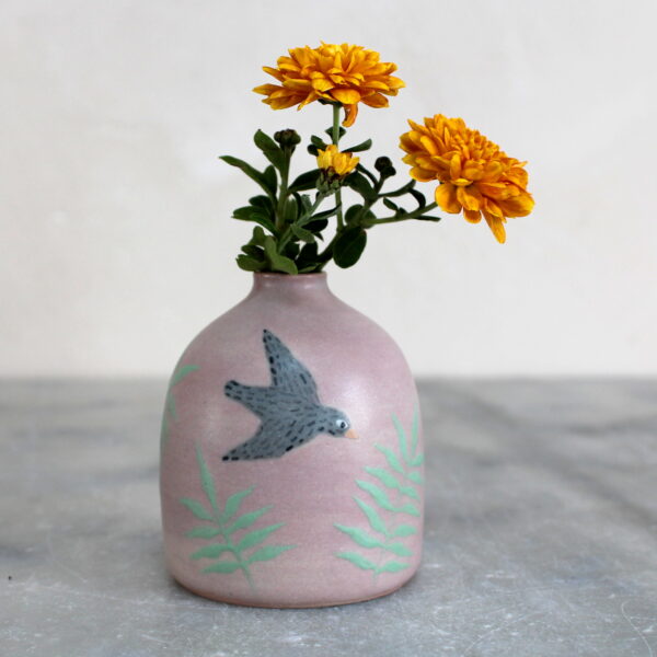 Mini vase Oiseau au feuillage tourné en grès et décoré à la main