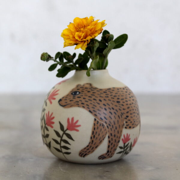 Mini vase Ours brun. Pièce unique d'Anaïs Trivier.