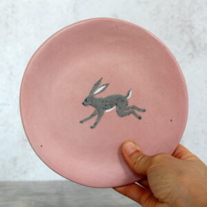 Assiette Tigre en céramique fabriquée et illustrée par Anaïs Trivier